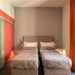 94 Luxury , Roma İtalya