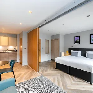 Staycity West End 4*, Edinburgh Birleşik Krallık